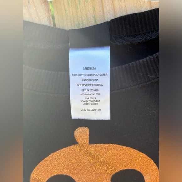 Women Hallowed Sweatshirt - Picture 3 of 3